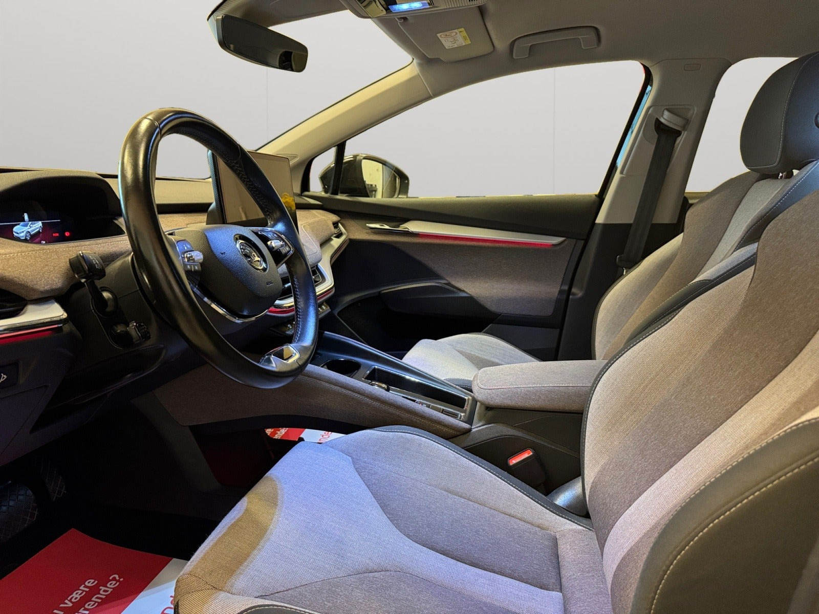 Sort Skoda Enyaq fra 2021