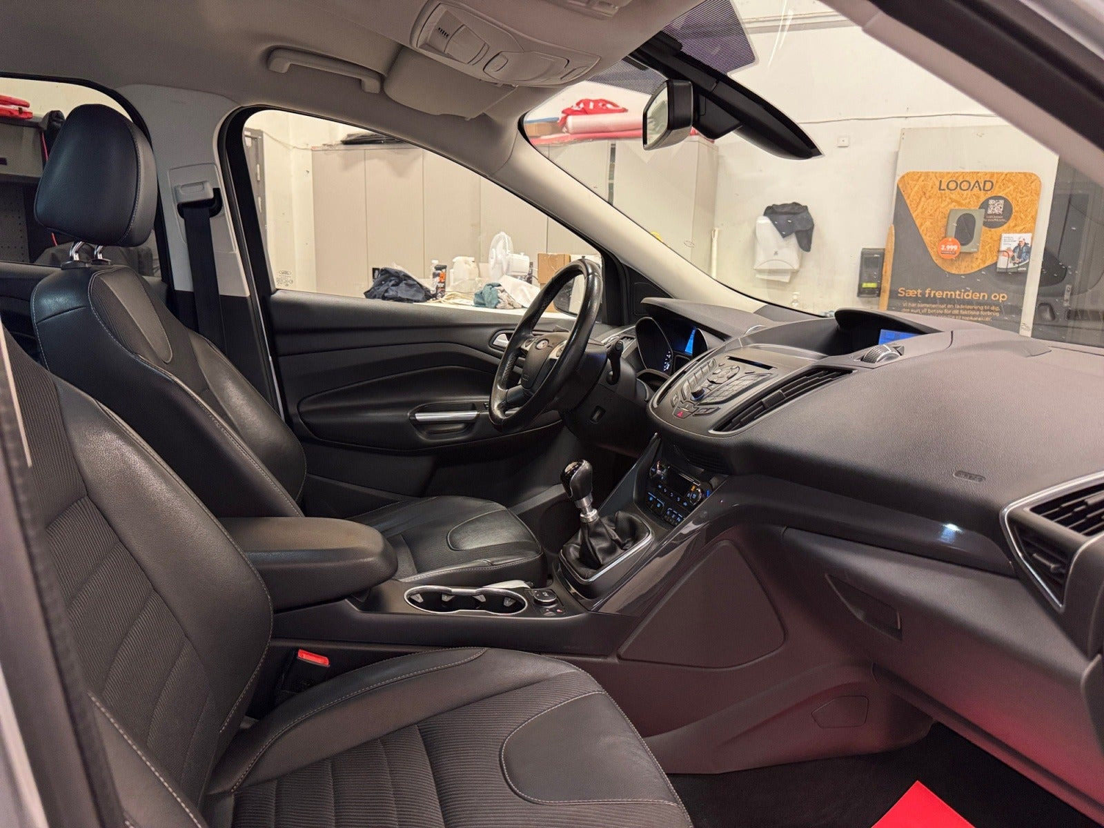 Sølv Ford Kuga fra 2015