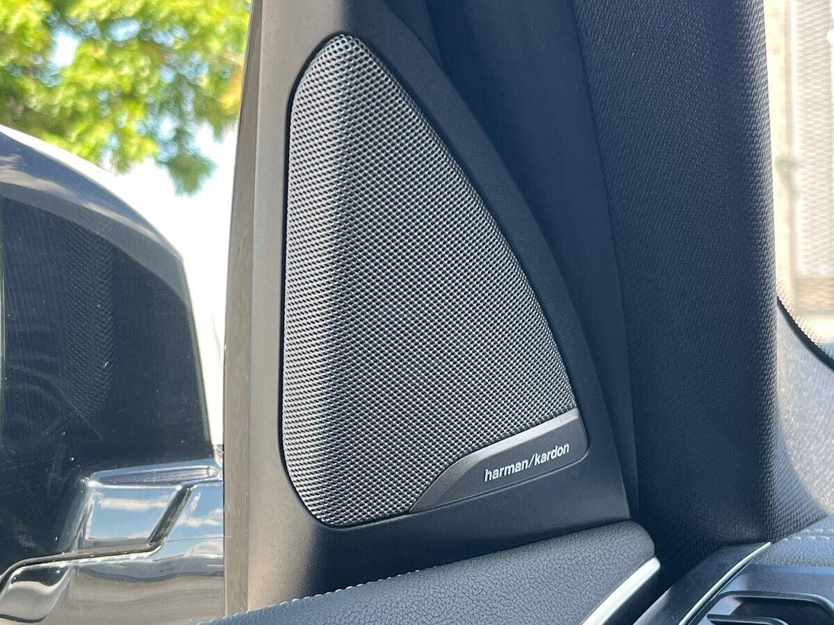 Hvid BMW iX3 fra 2021