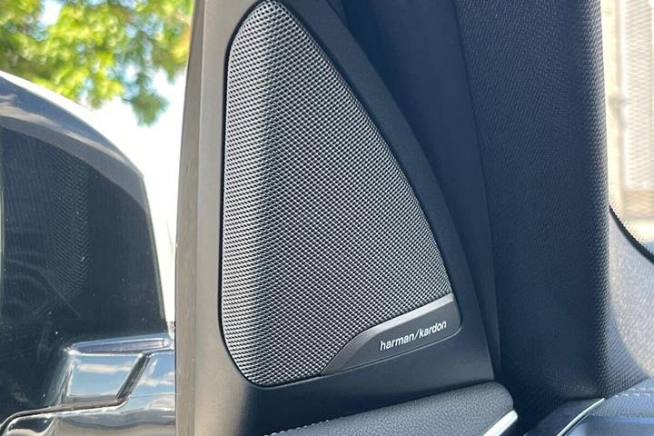 Hvid BMW iX3 fra 2021