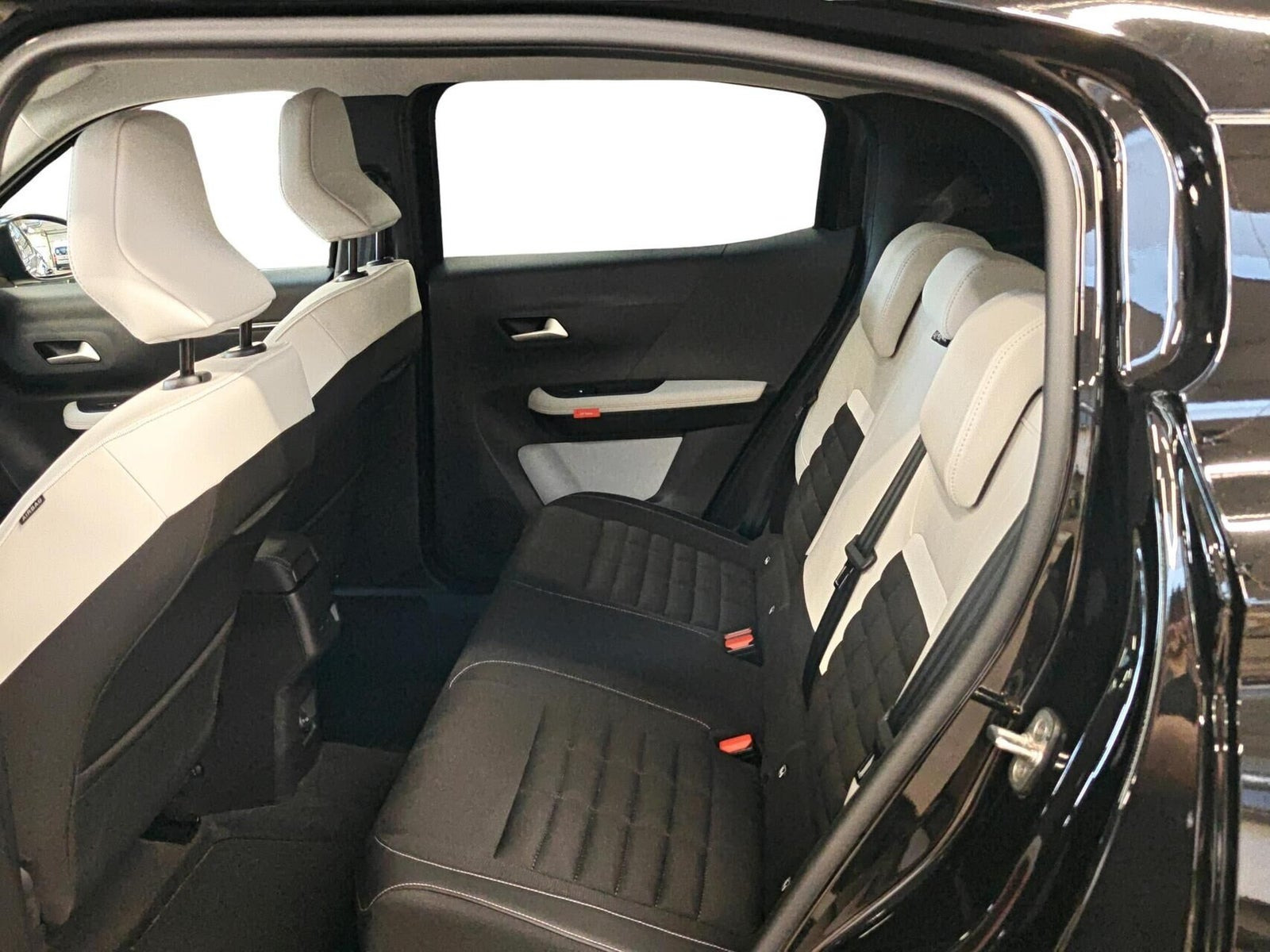 Sort Citroën e-C3 Aircross fra 2025