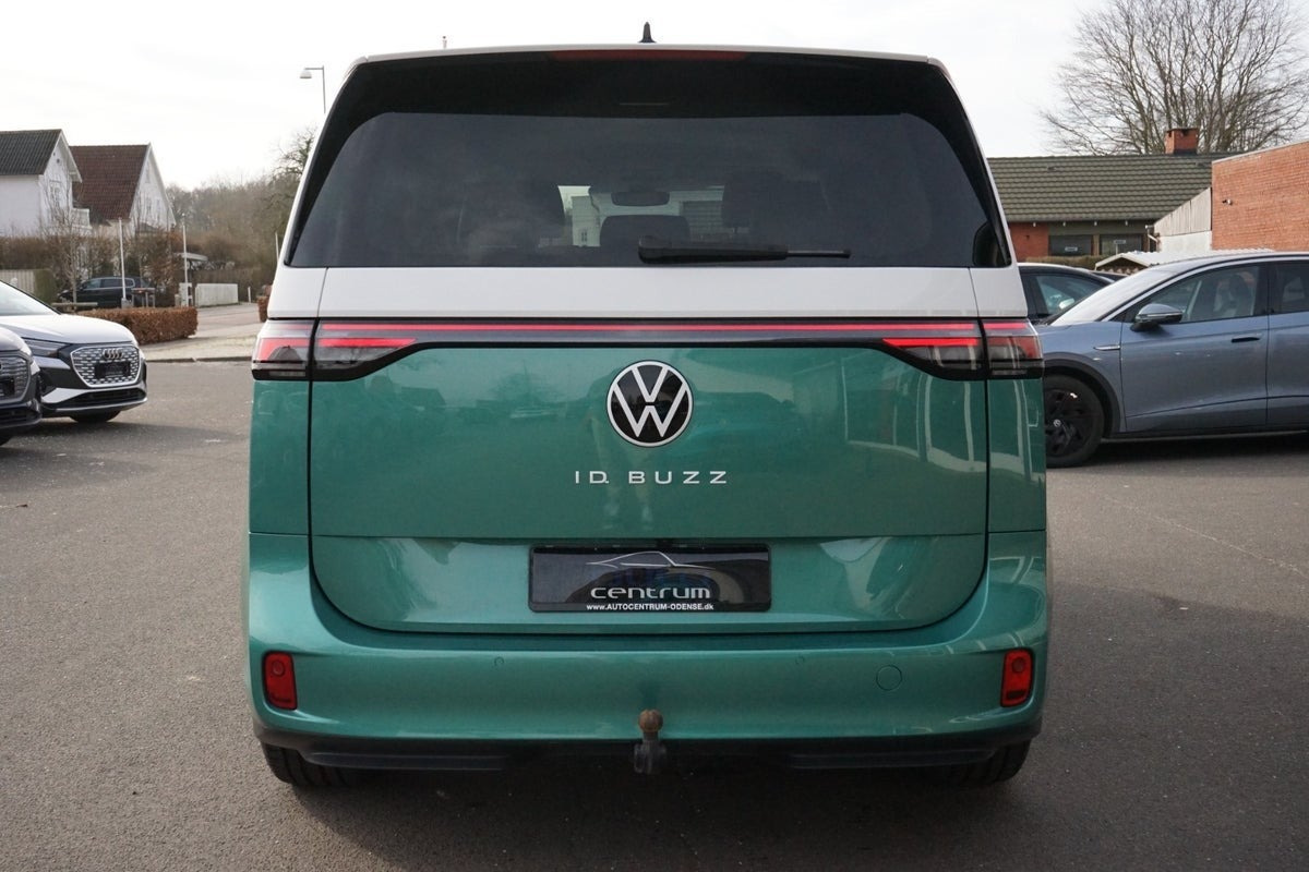 Grøn VW ID.Buzz fra 2024