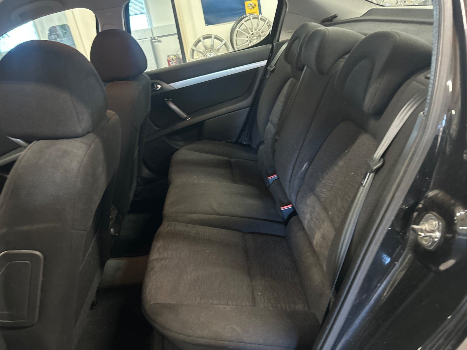 Sort Peugeot 407 fra 2006