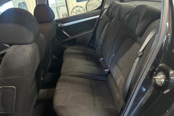 Sort Peugeot 407 fra 2006