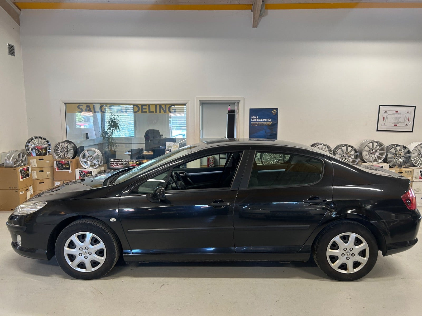 Sort Peugeot 407 fra 2006