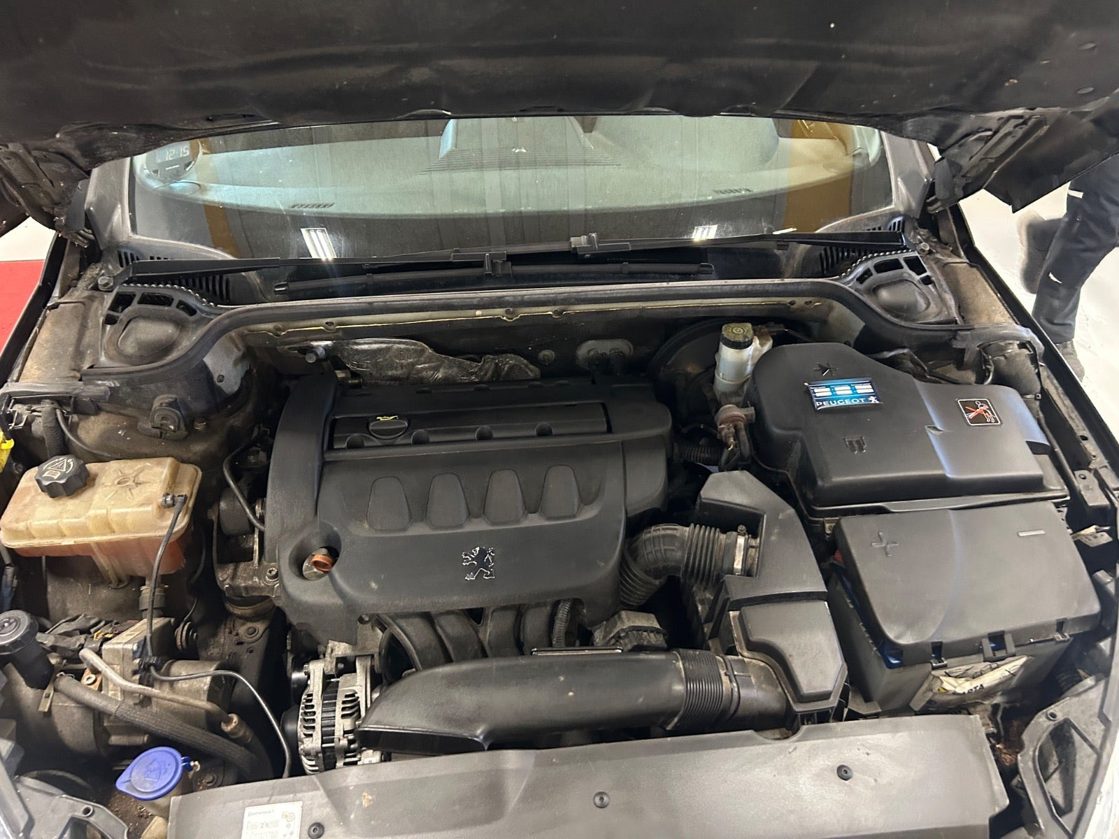 Sort Peugeot 407 fra 2006