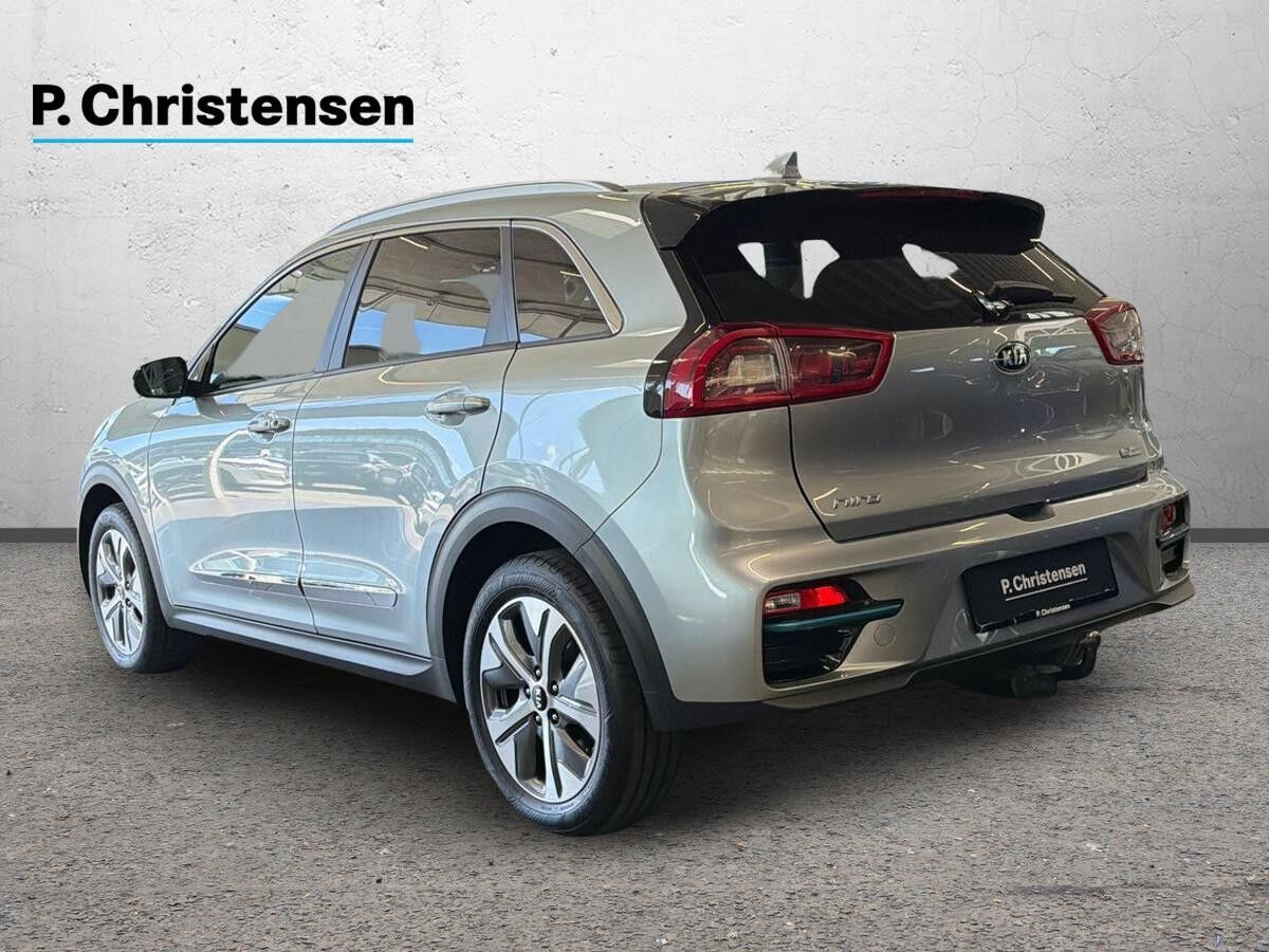 Grå Kia e-Niro fra 2019