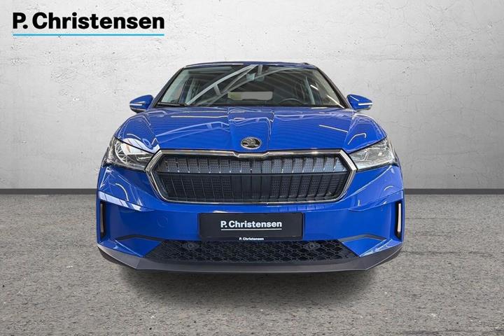 Blå Skoda Enyaq fra 2023