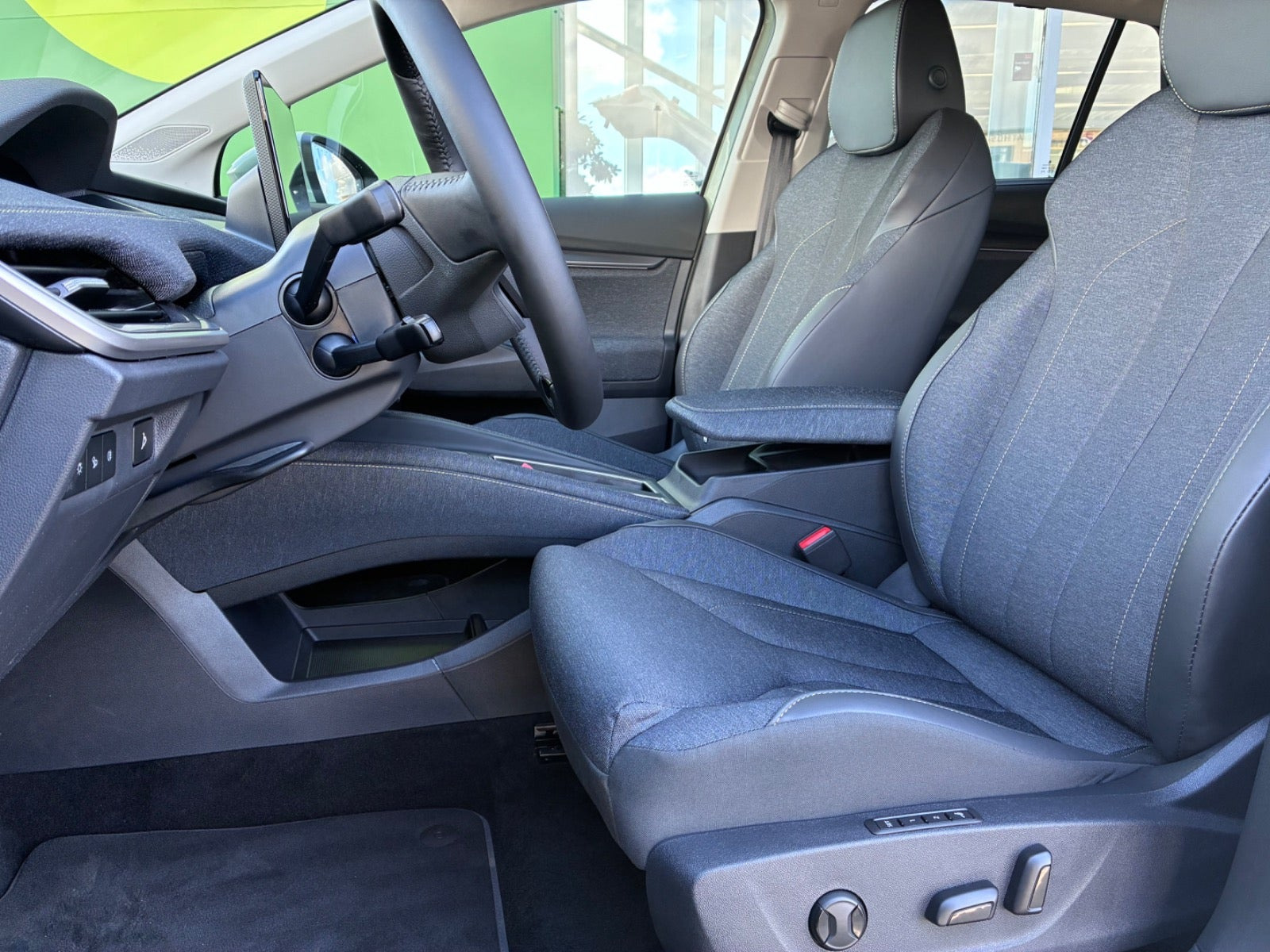 Grøn Skoda Elroq fra 2026