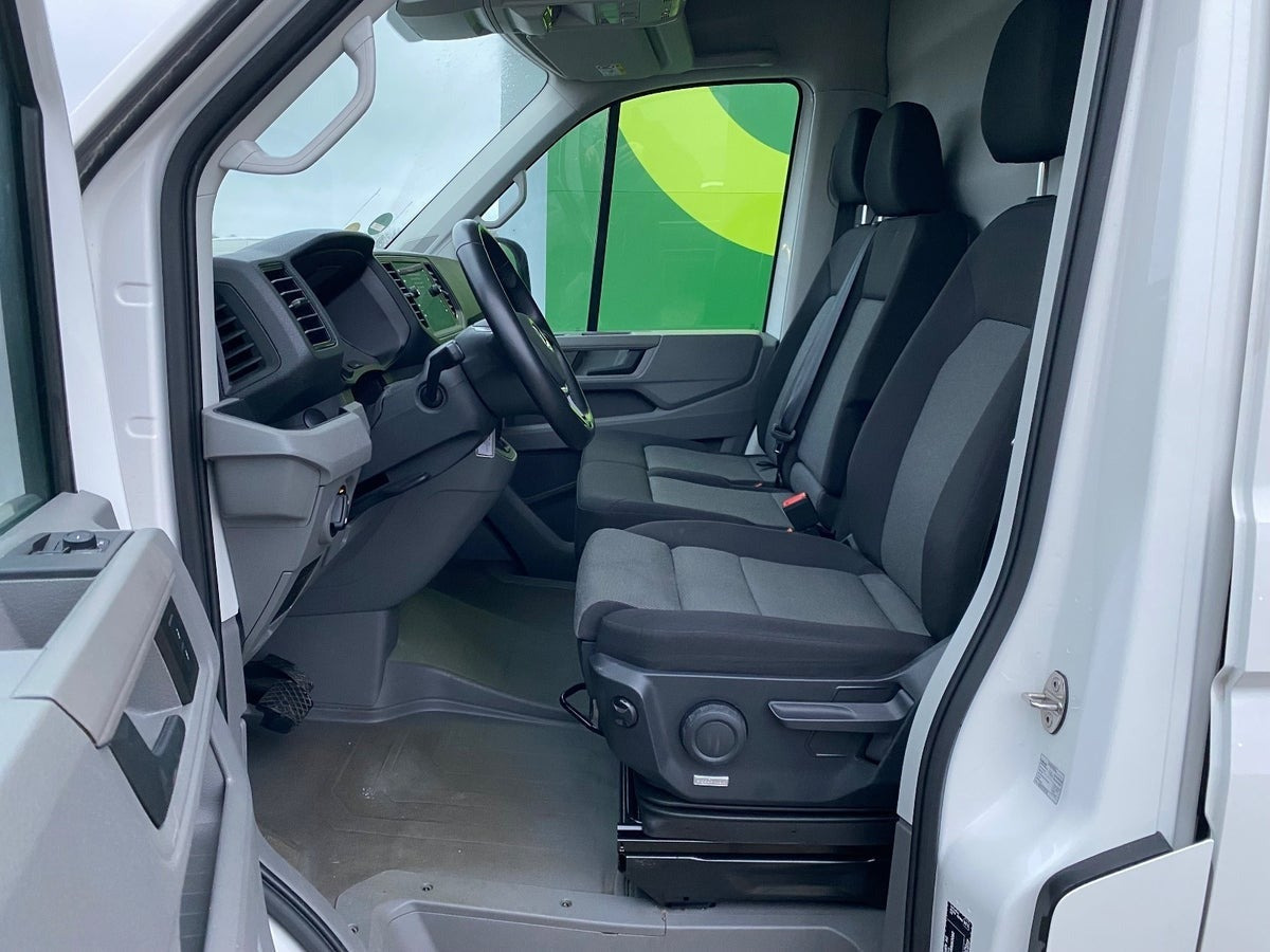 Hvid VW Crafter 35 fra 2024
