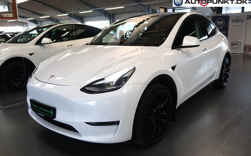 Tesla Model Y Long Range AWD