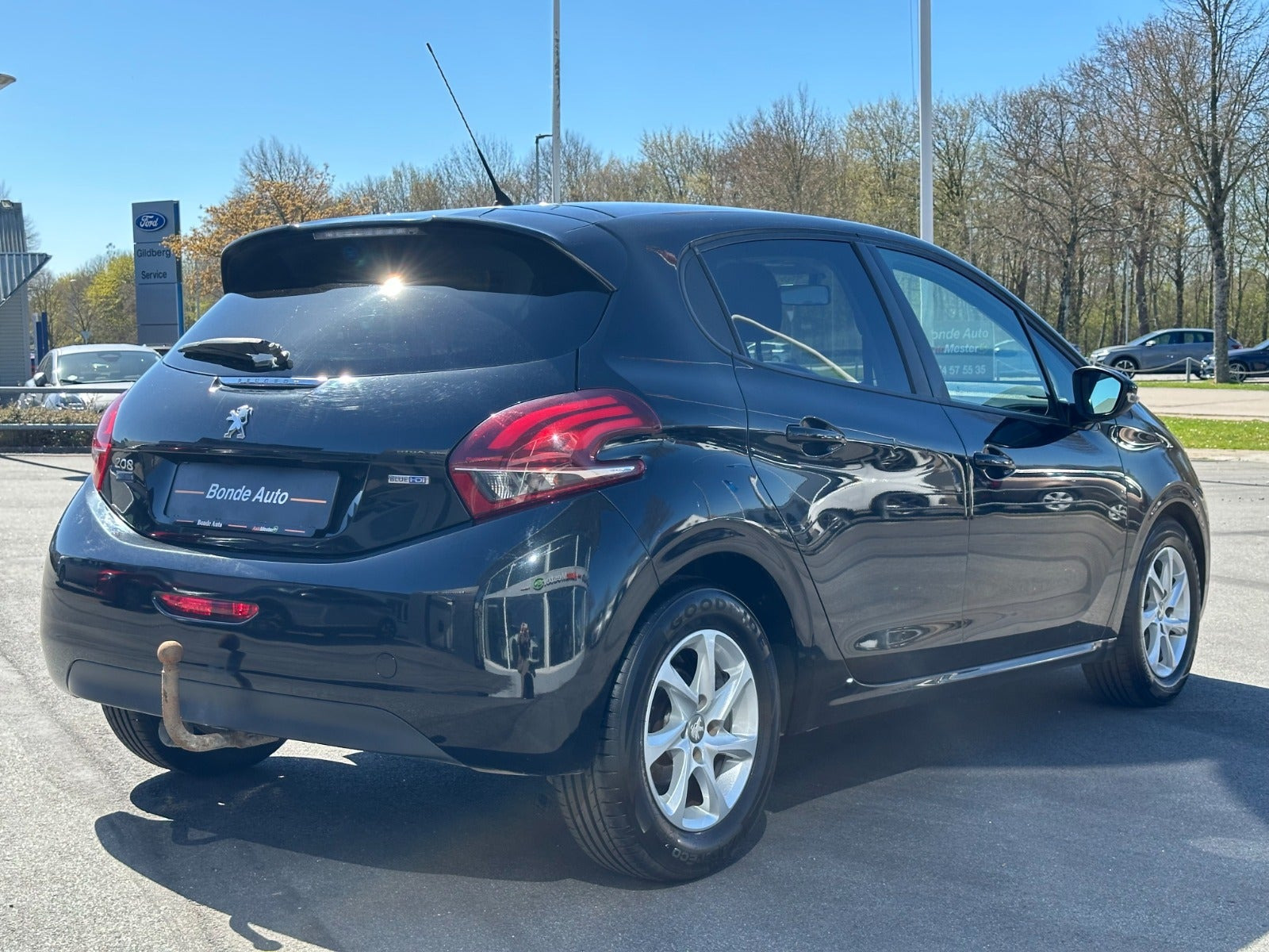 undefined Peugeot 208 fra 2016