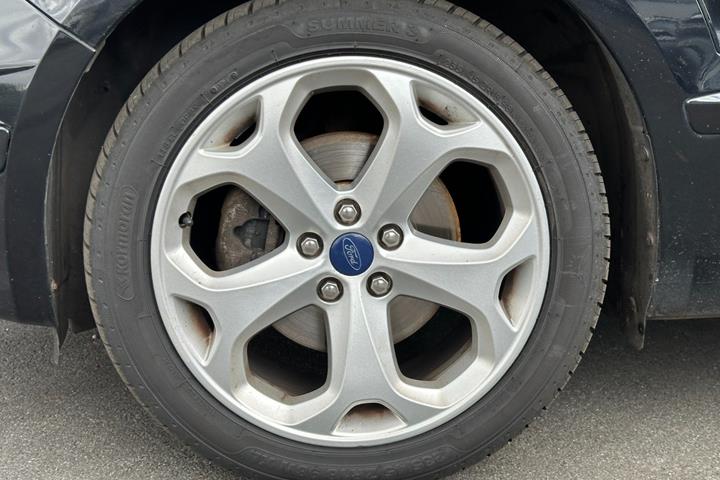 undefined Ford S-MAX fra 2011