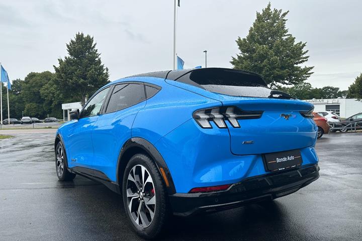 undefined Ford Mustang Mach-E fra 2023