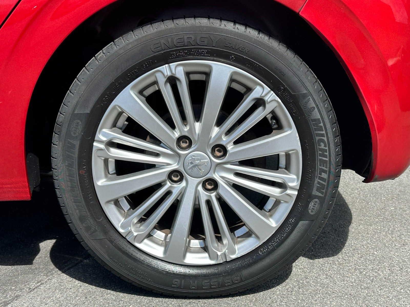 undefined Peugeot 208 fra 2019