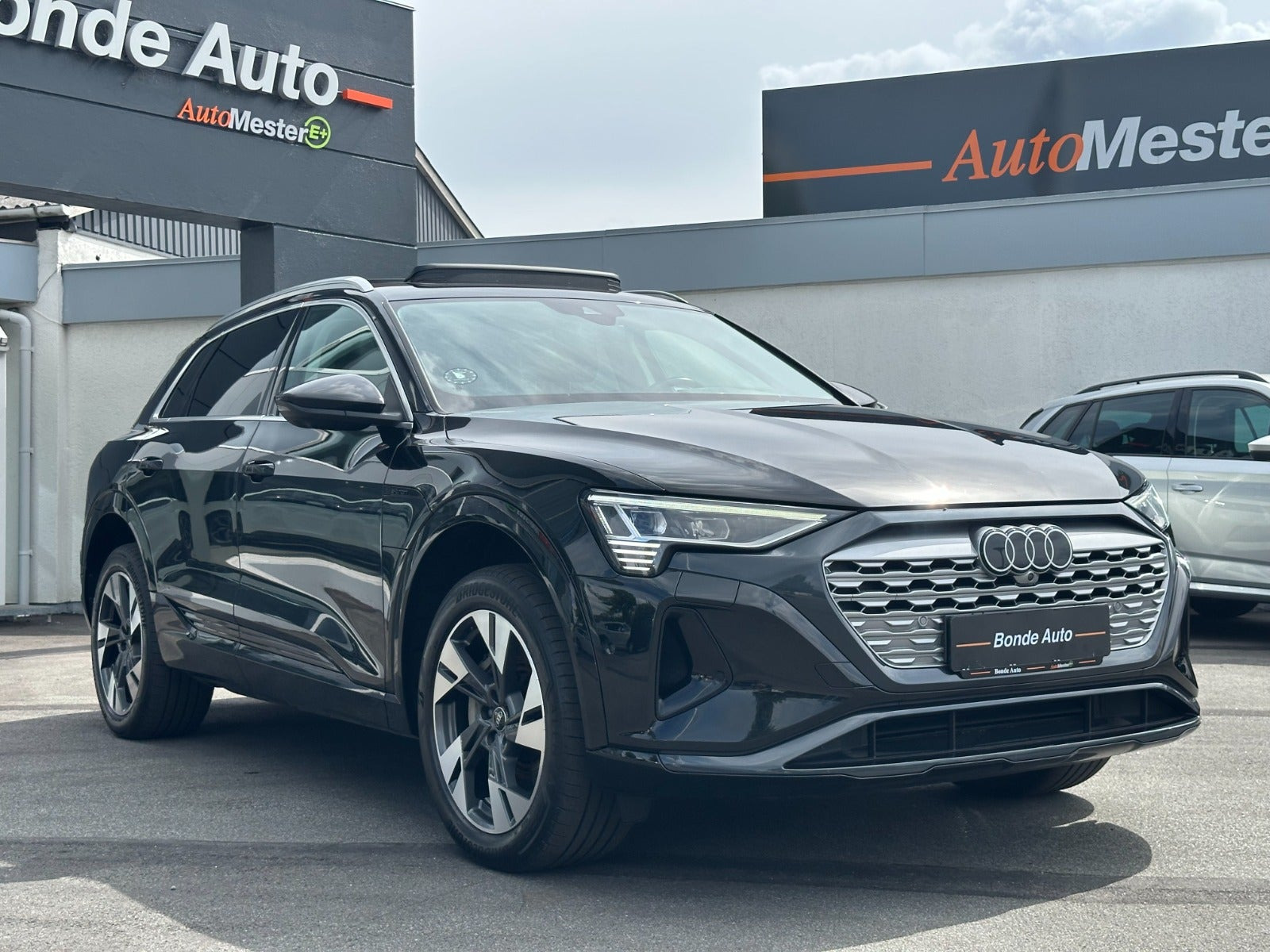 undefined Audi Q8 e-tron fra 2024