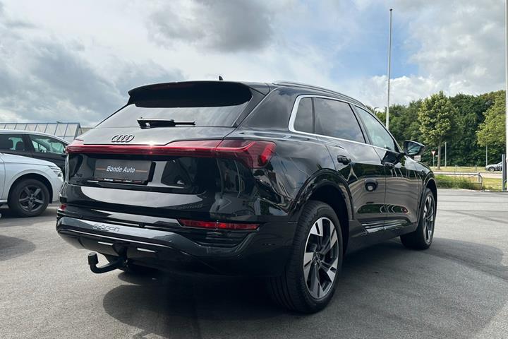 undefined Audi Q8 e-tron fra 2024