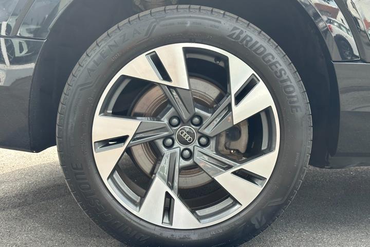 undefined Audi Q8 e-tron fra 2024