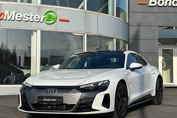Hvid Audi e-tron GT fra 2023