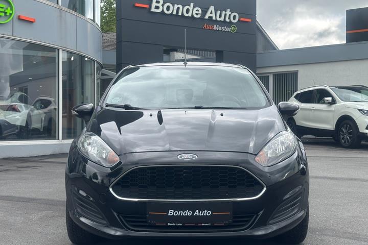 Sort Ford Fiesta fra 2015