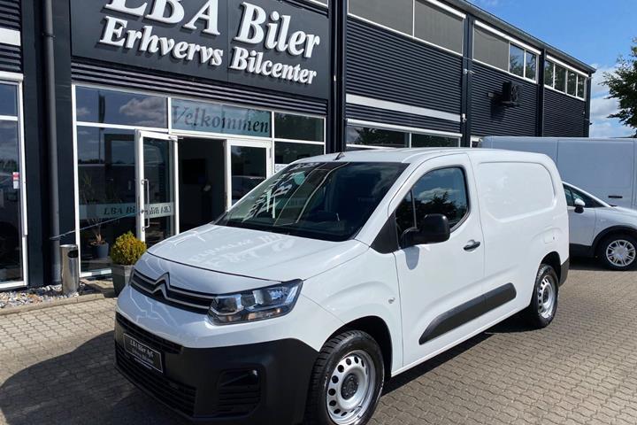Hvid Citroën Berlingo fra 2021
