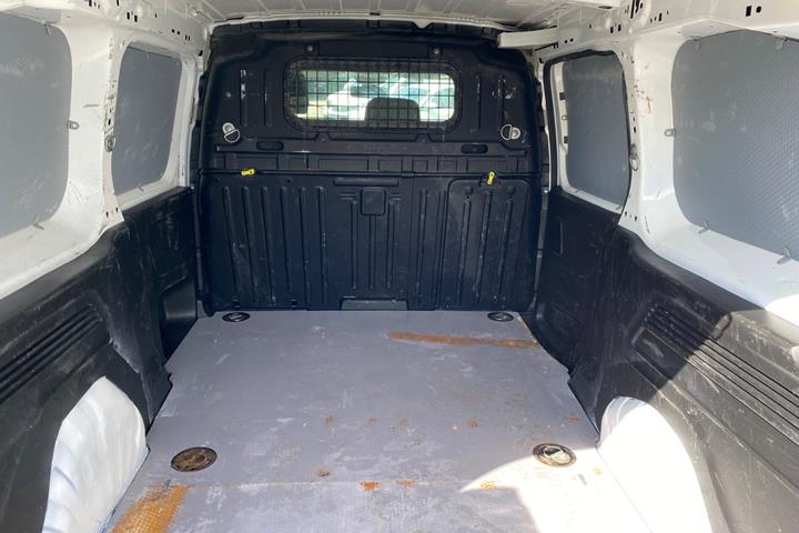 Hvid Citroën Berlingo fra 2021