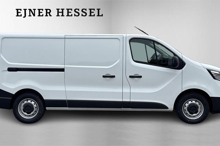 Hvid Renault Trafic fra 2025