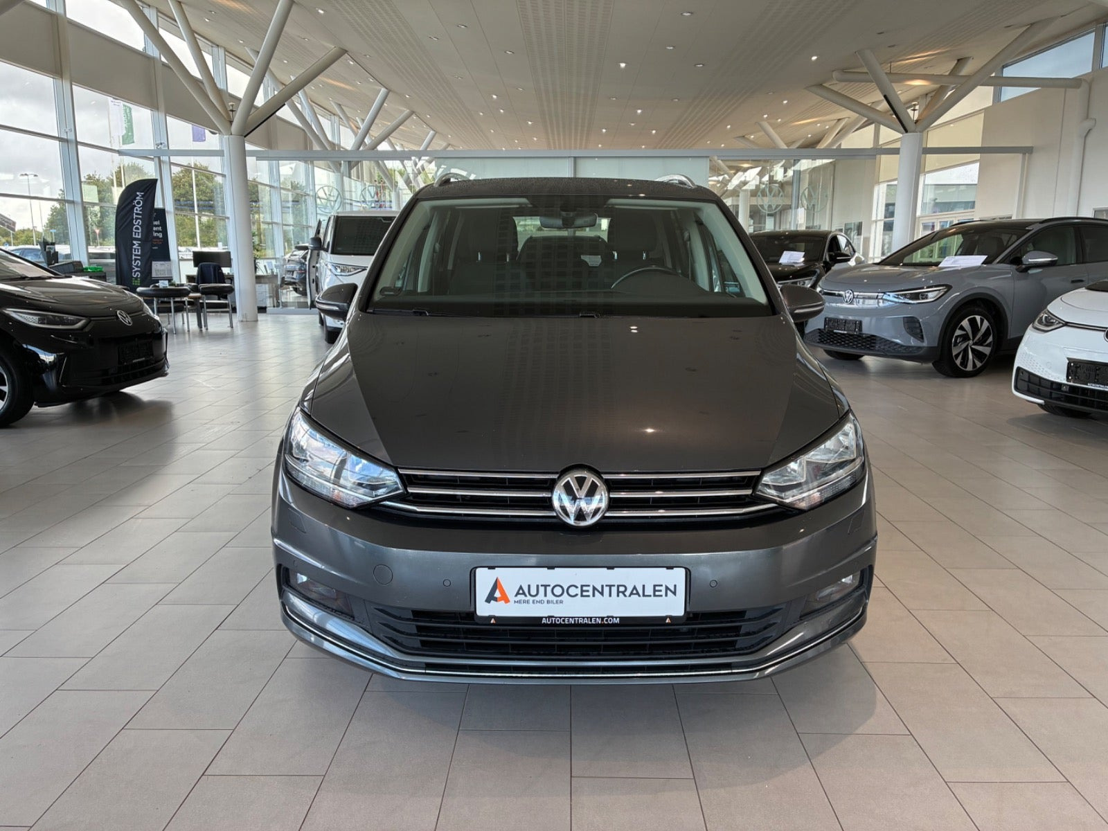 undefined VW Touran fra 2020