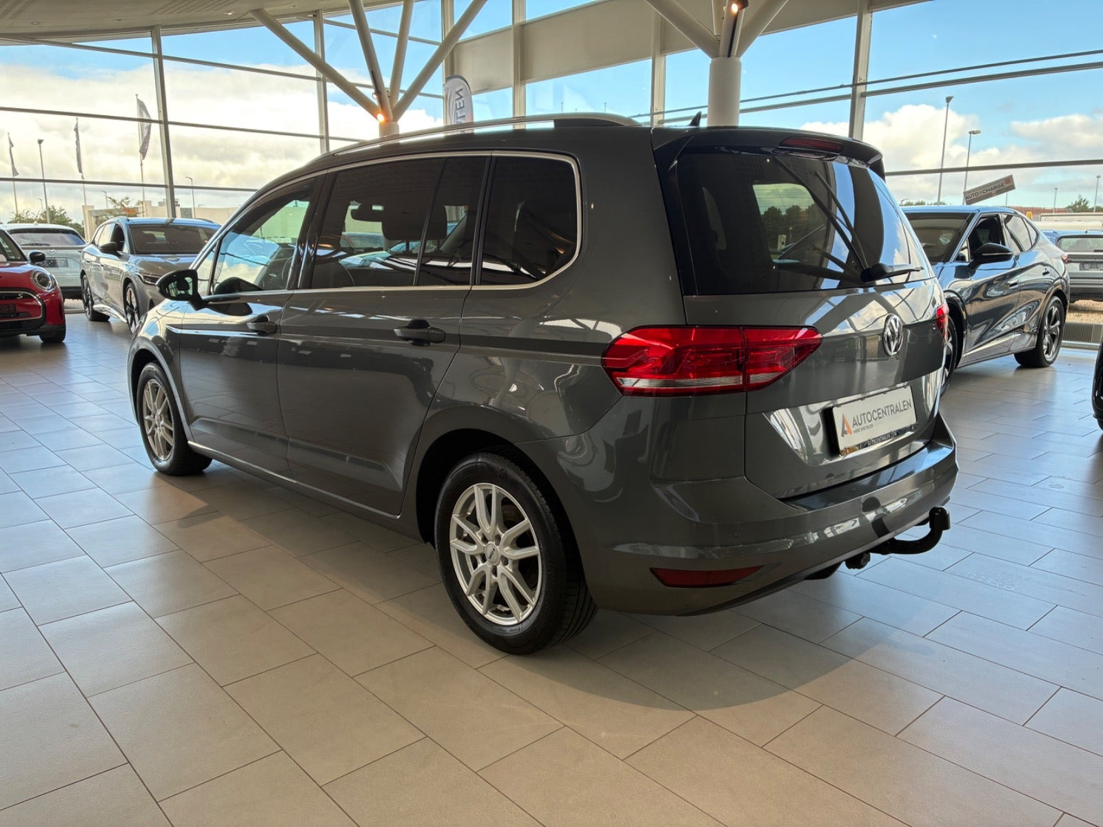 undefined VW Touran fra 2020