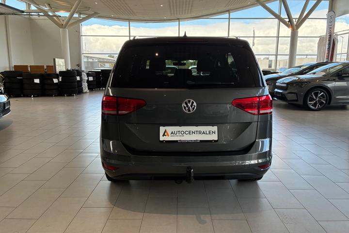undefined VW Touran fra 2020