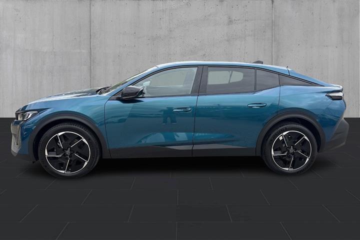 Grøn Peugeot e-408 fra 2026
