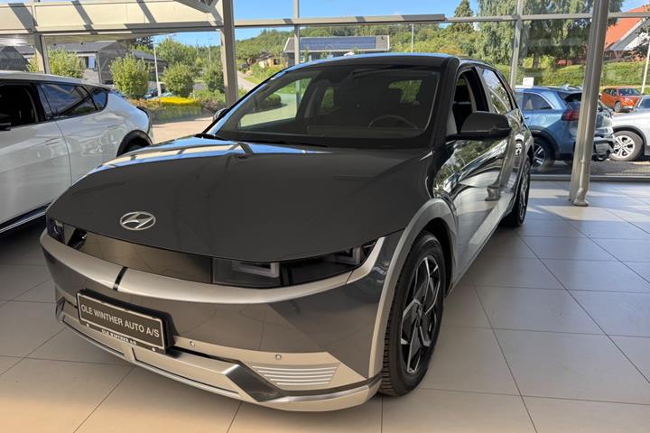 Grå Hyundai Ioniq 5 fra 2023