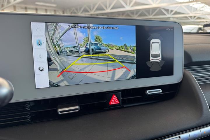 Grå Hyundai Ioniq 5 fra 2023