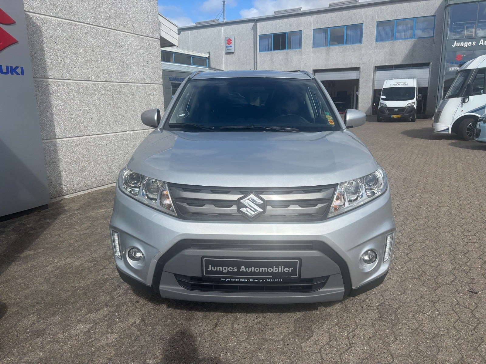 Sølv Suzuki Vitara fra 2018