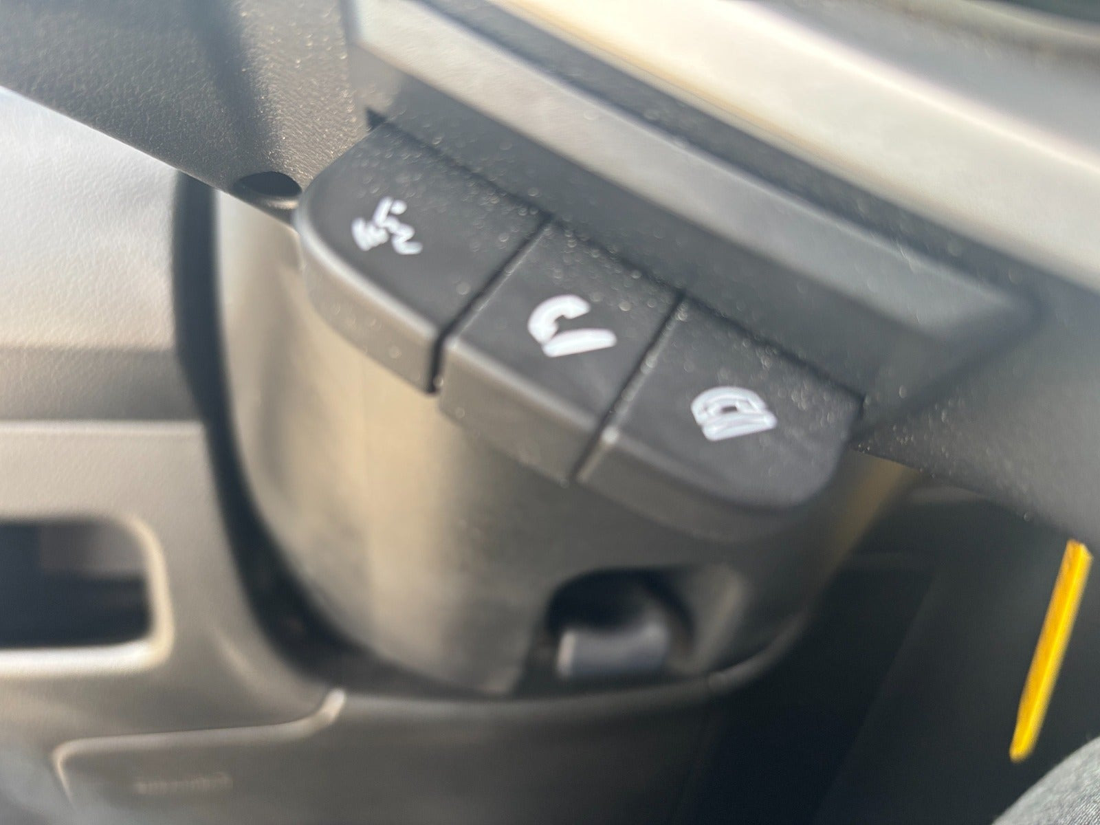 Sølv Suzuki Vitara fra 2018
