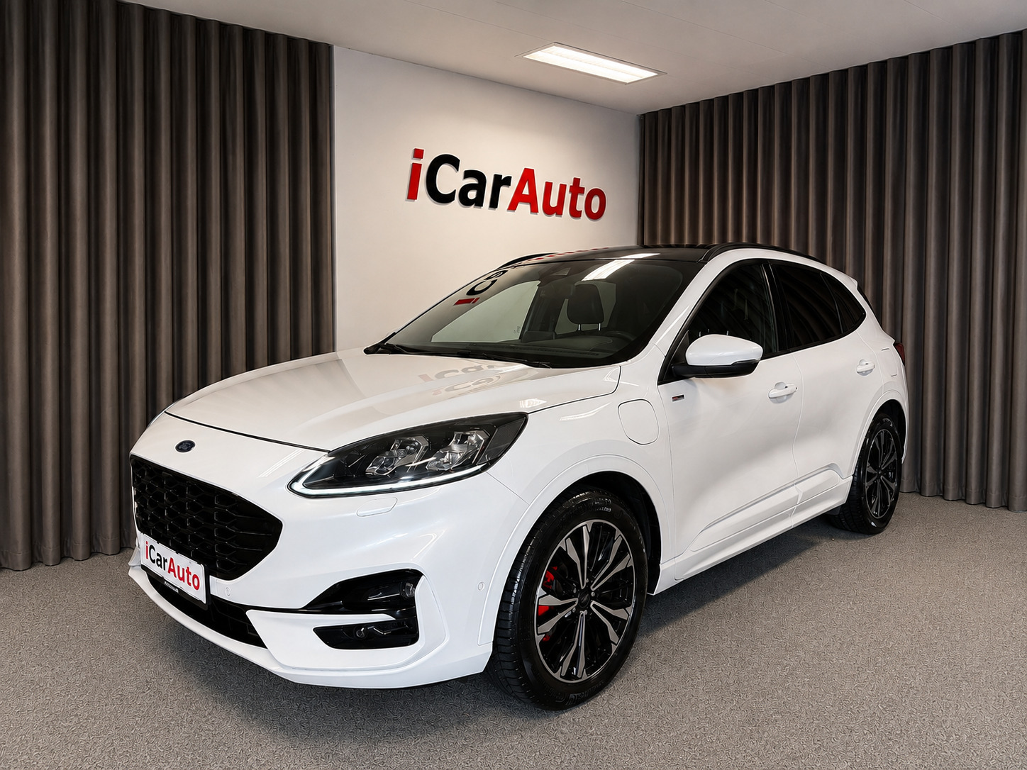 Ford Kuga 2,5 PHEV ST-Line X CVT