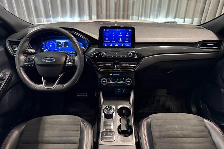 Hvid Ford Kuga fra 2020
