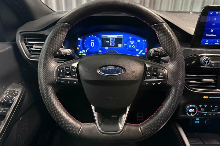 Hvid Ford Kuga fra 2020
