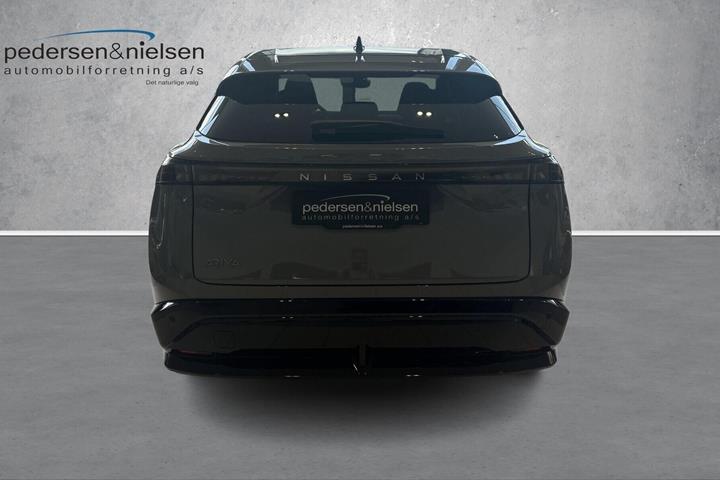 Grå Nissan Ariya fra 2027