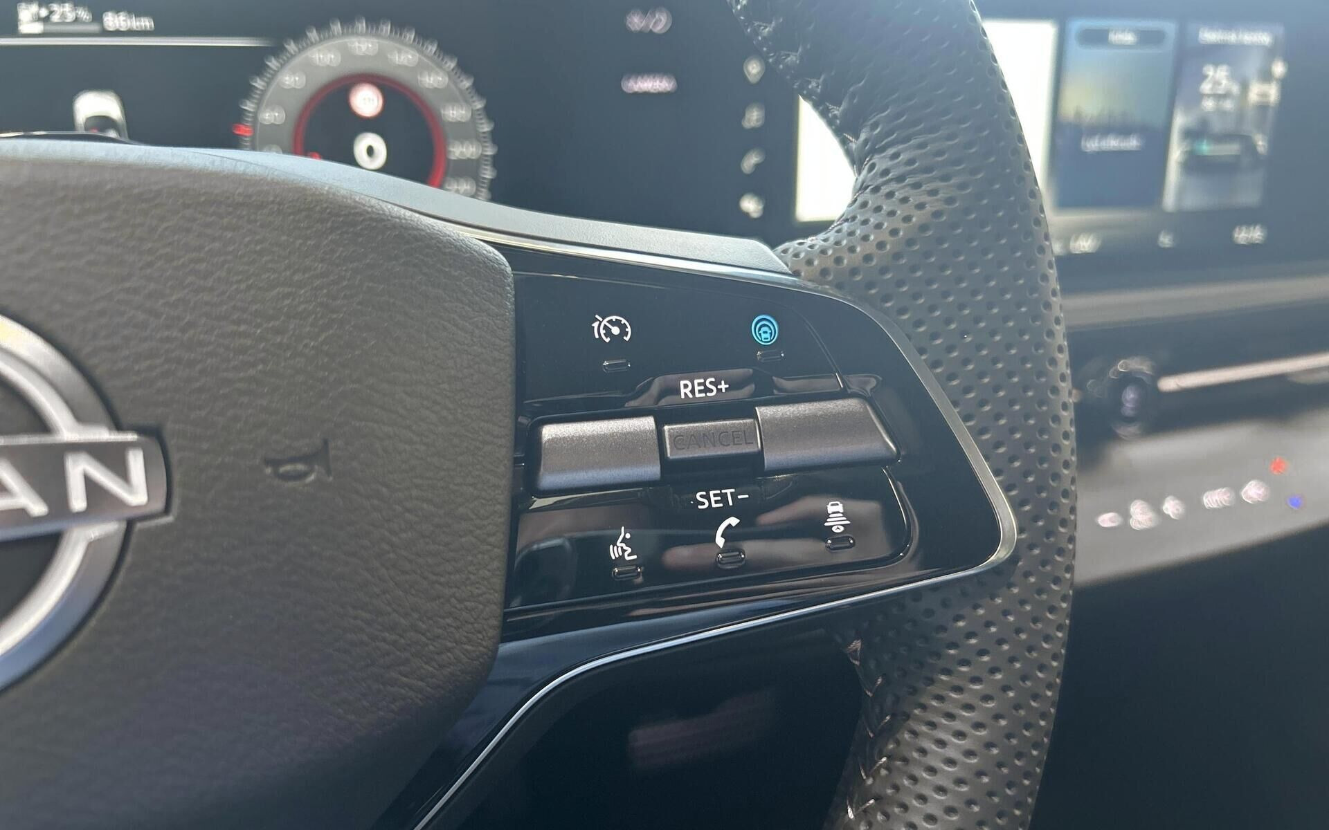 Grå Nissan Ariya fra 2027