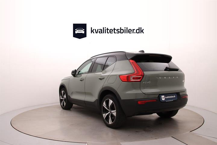 Grøn Volvo XC40 fra 2022