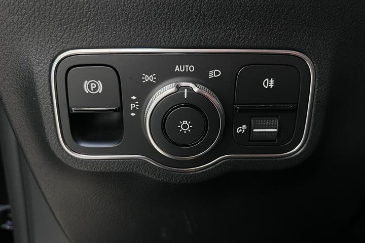 Sort Mercedes EQA 250 fra 2021