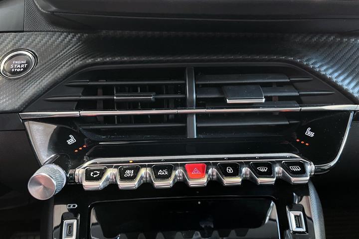 Grå Peugeot e-208 fra 2022