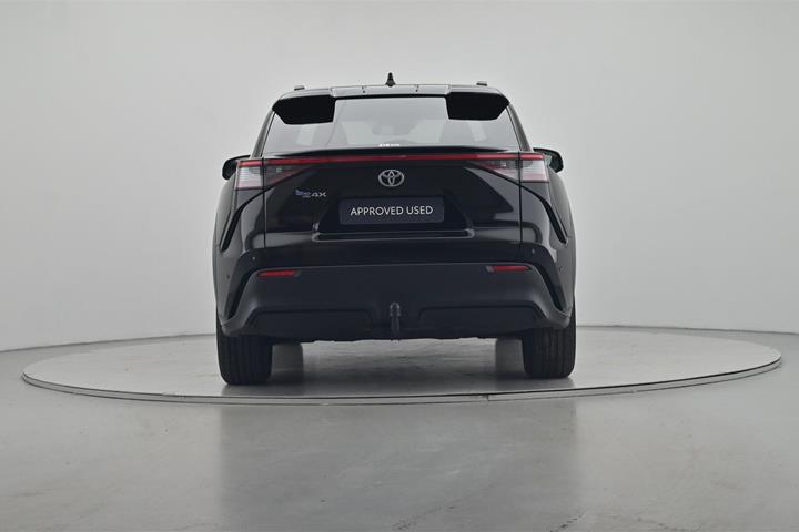 Sort Toyota BZ4X fra 2024