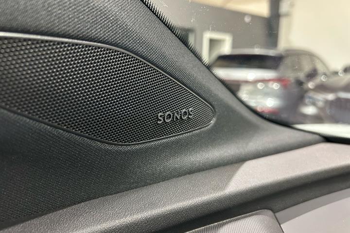 Hvid Audi Q4 fra 2022