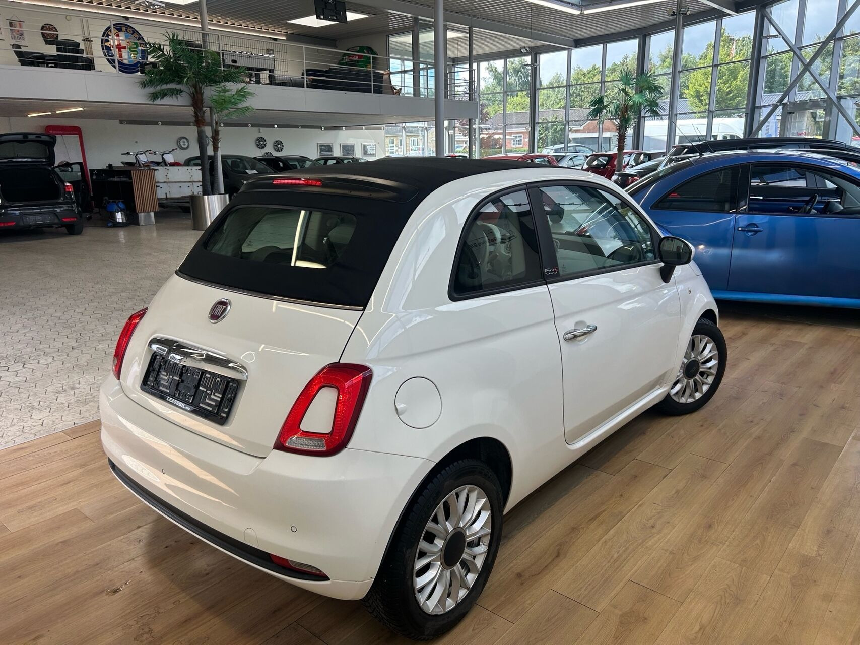 Hvid Fiat 500C fra 2016