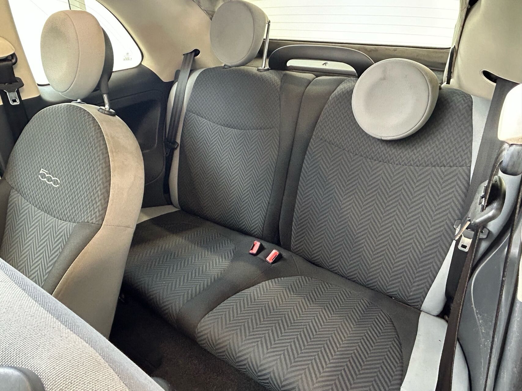 Hvid Fiat 500C fra 2016