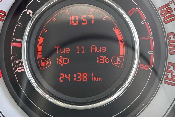 Hvid Fiat 500C fra 2016