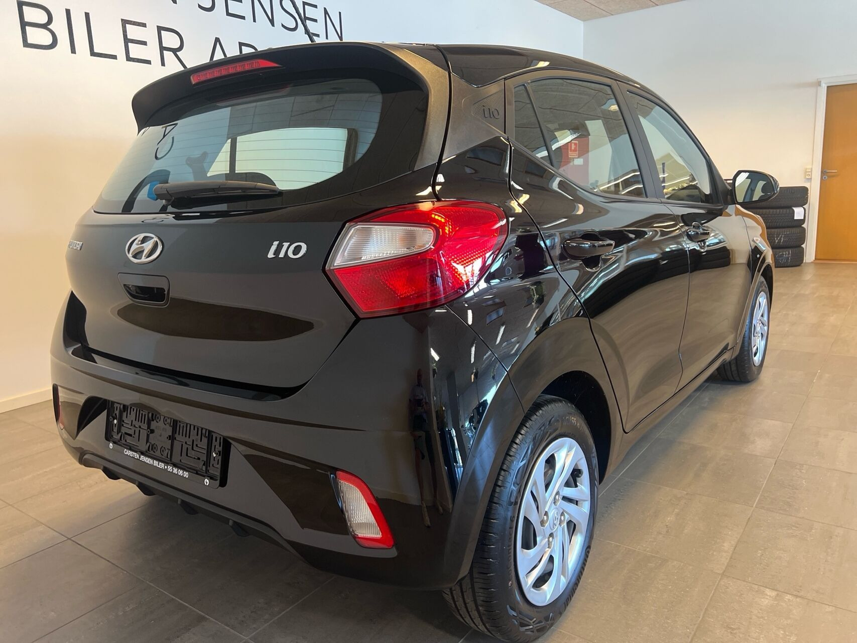 Sort Hyundai i10 fra 2023