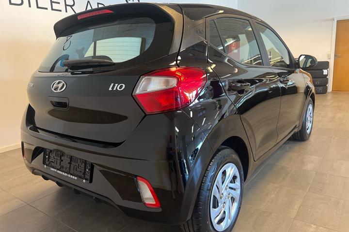 Sort Hyundai i10 fra 2023